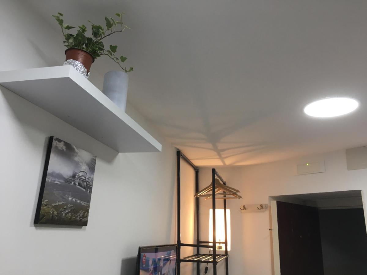 Napoli Central Nest Bed & Breakfast Luaran gambar