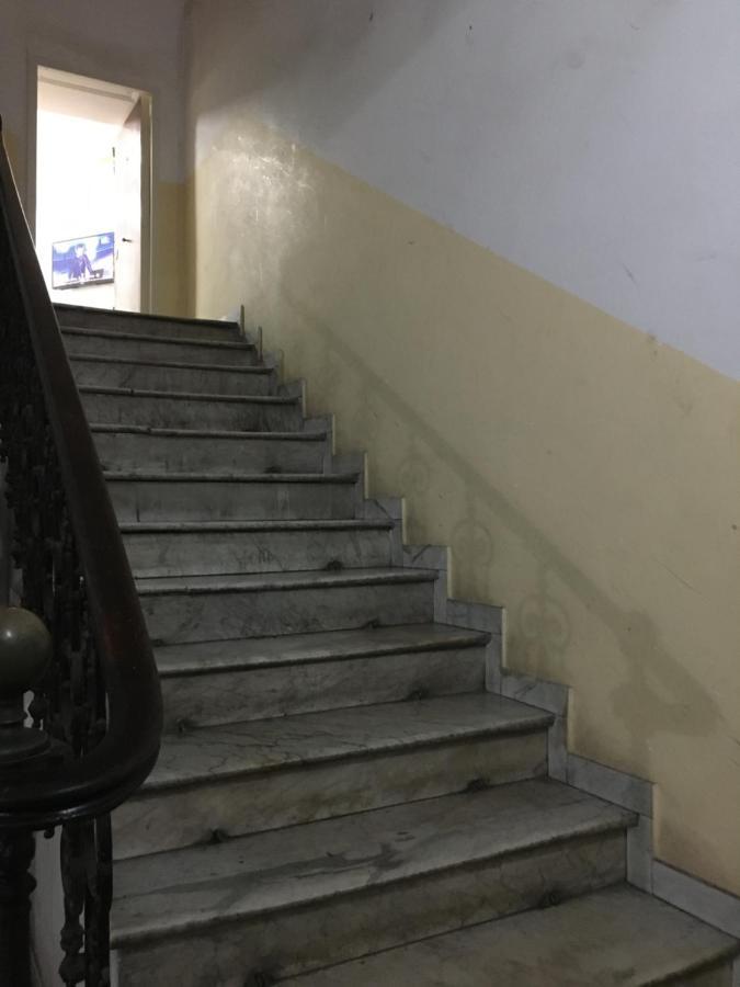 Napoli Central Nest Bed & Breakfast Luaran gambar